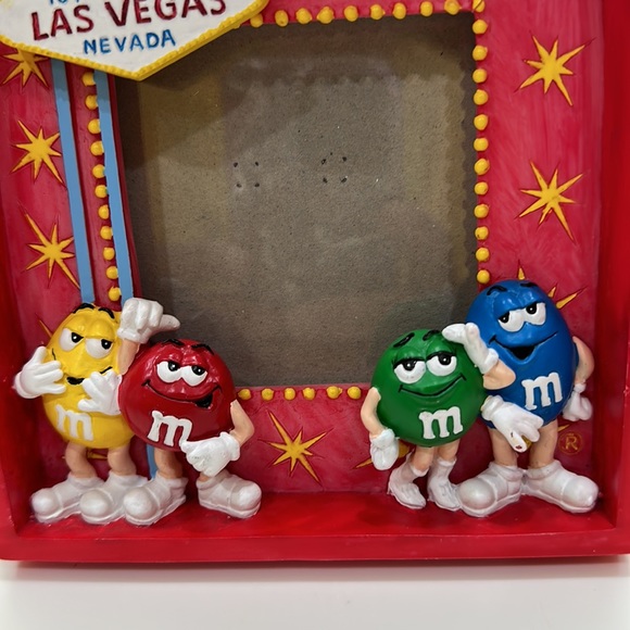 NWOT Welcome to Las Vegas M&M Photo Frame - Picture 4 of 7